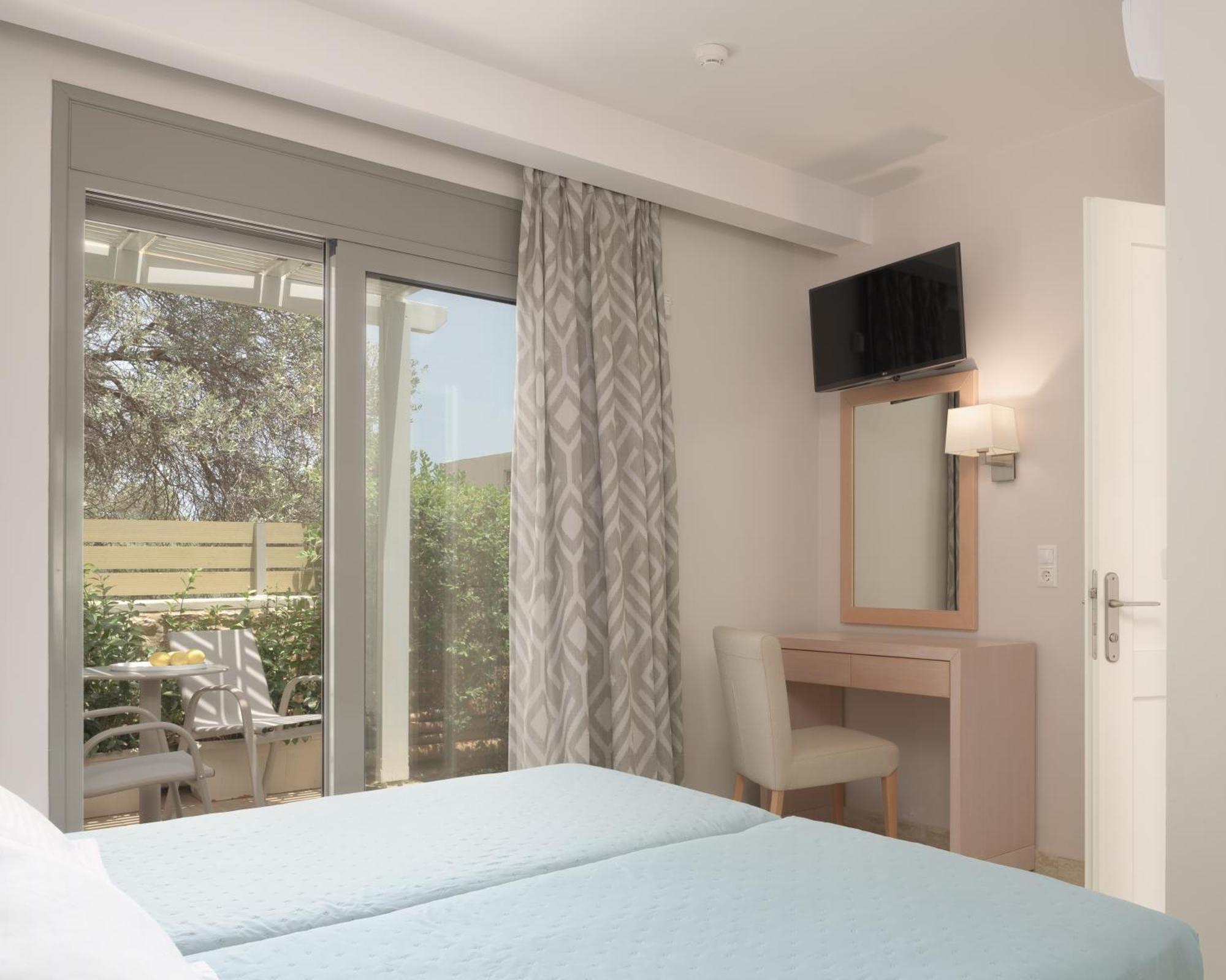 Eco Villa, A Perfect Escape Close To The Beach, By Thinkvilla Maroulás Dış mekan fotoğraf